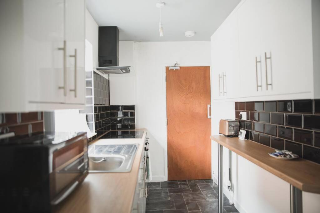 Leicester City House Apartment Bagian luar foto