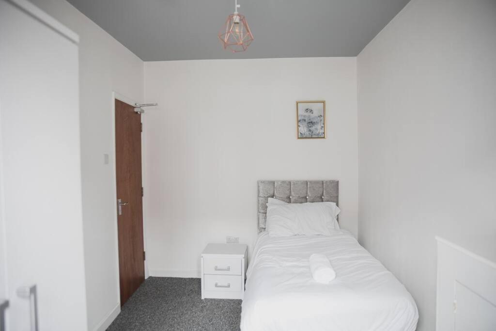 Leicester City House Apartment Bagian luar foto